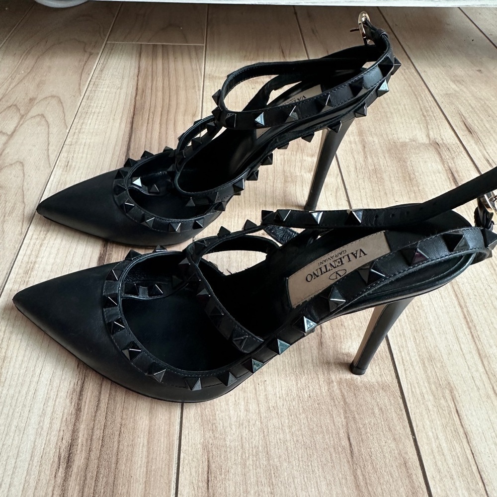 Rockstud Caged 100 Lea